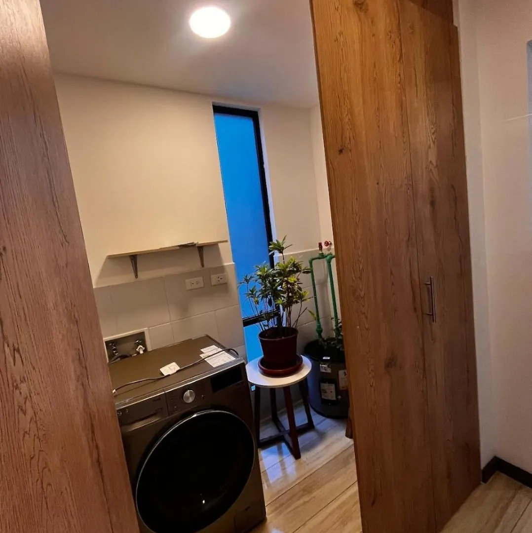 Apartmán Suite Acogedora Atras Del Supermaxi De La Real Audiencia, Ponceano Alto Quito