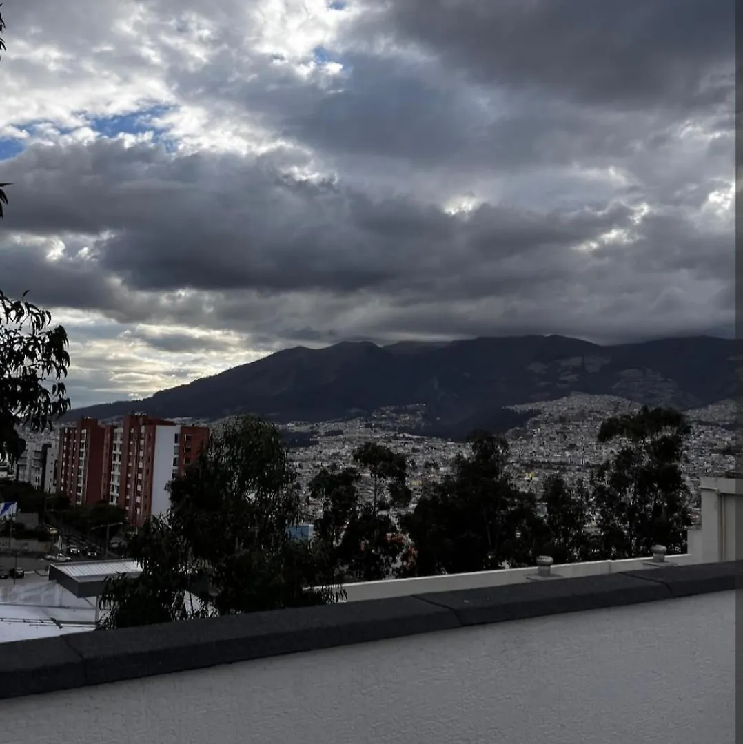 Apartmán Suite Acogedora Atras Del Supermaxi De La Real Audiencia, Ponceano Alto Quito